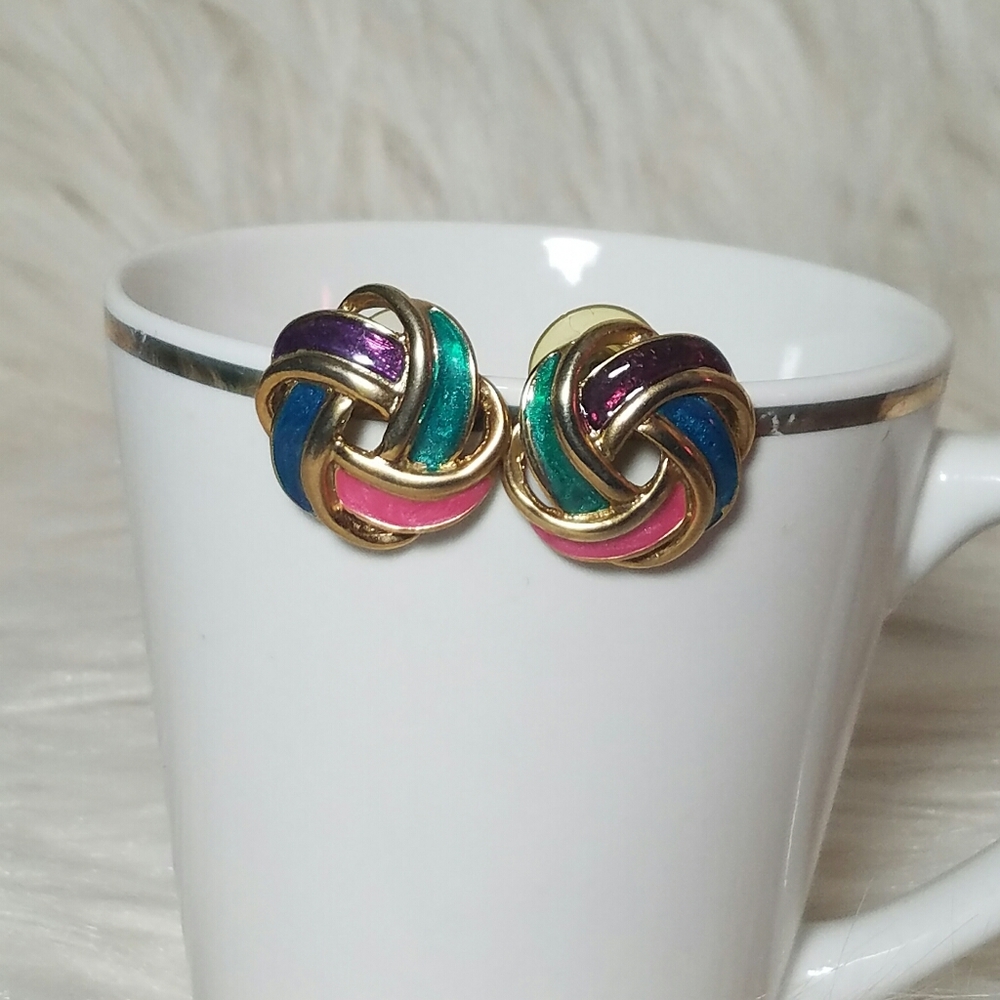 3/$15 Vtg Gold Tone Enamel Infinity Knot Earrings